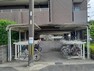 駐輪場 自転車専用のスタンドがあり、綺麗に整頓して駐輪することができますね　