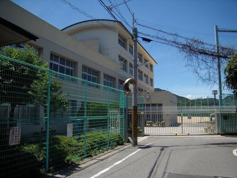 中学校 神戸市立　丸山中学校