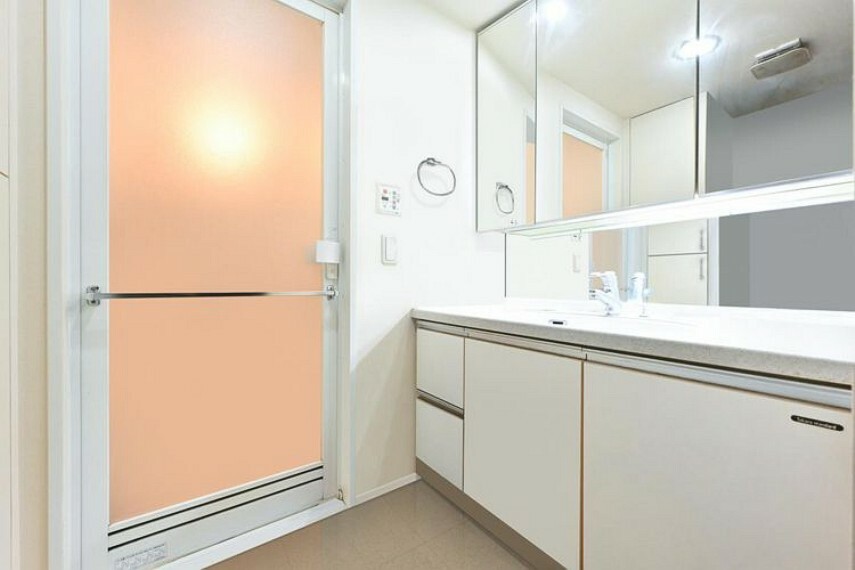 洗面化粧台 洗面室（この画像は現地写真をCG加工によって小物を消した空室イメージです。）