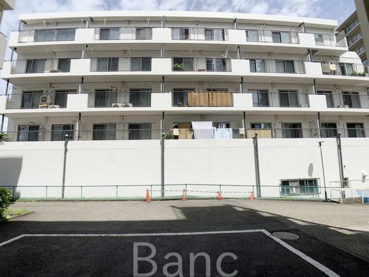 株式会社Banc