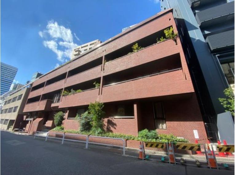株式会社リノベスト