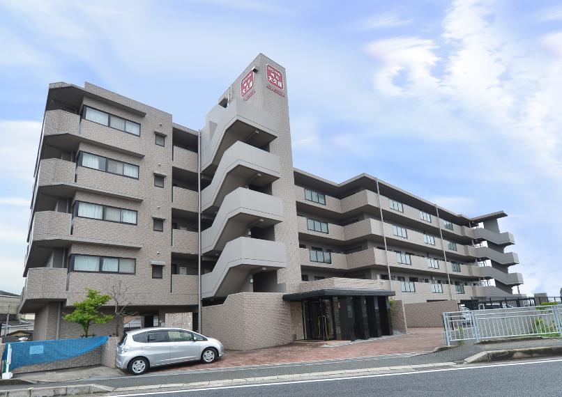 株式会社穴吹ハウジングサービス 関西営業所