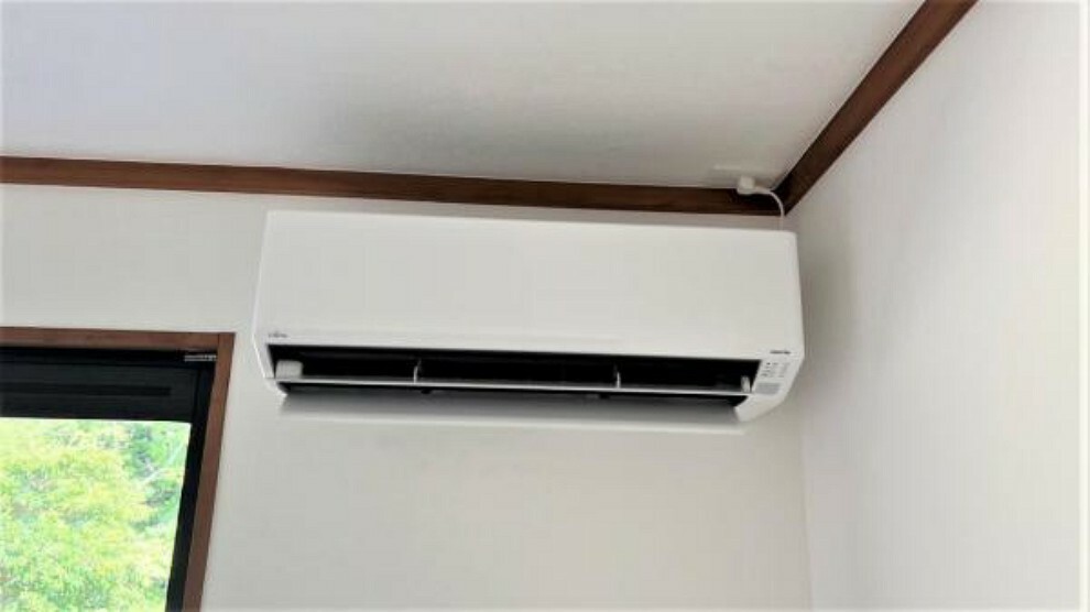 冷暖房・空調設備 【リフォーム済】東側洋室にはエアコンを新設しております。