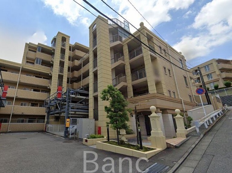 株式会社Banc