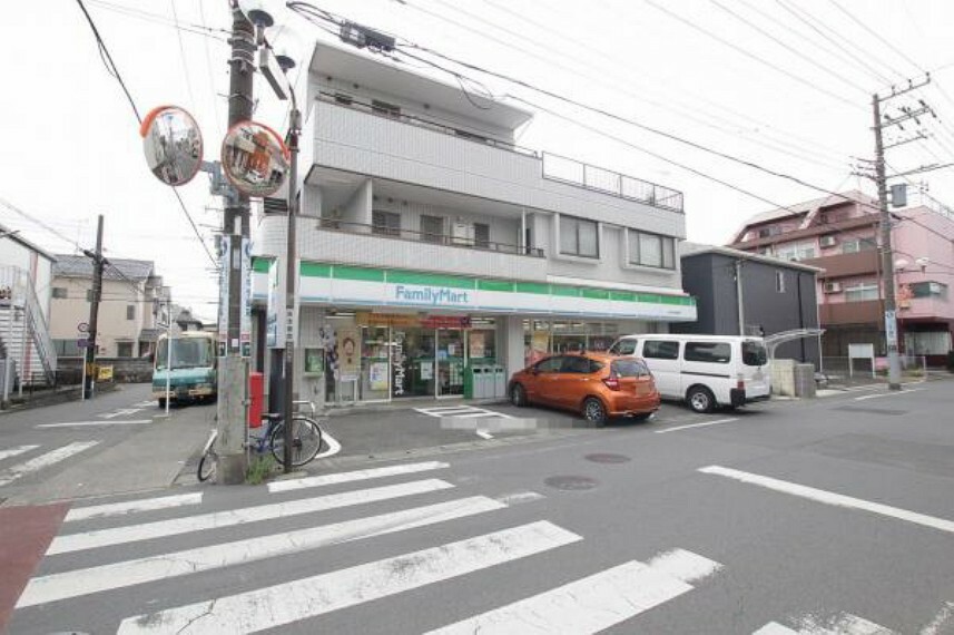 コンビニ ファミリーマート三河屋上鶴間店まで約161m