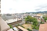 眺望 バルコニーからの眺め（南西方向）［2022年8月30日撮影］