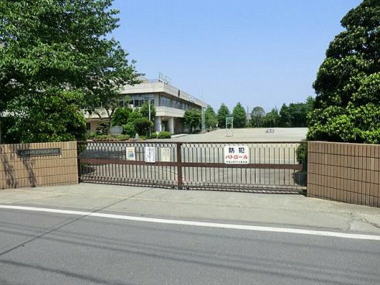 小学校 【小学校】毛呂山町立川角小学校まで2352m