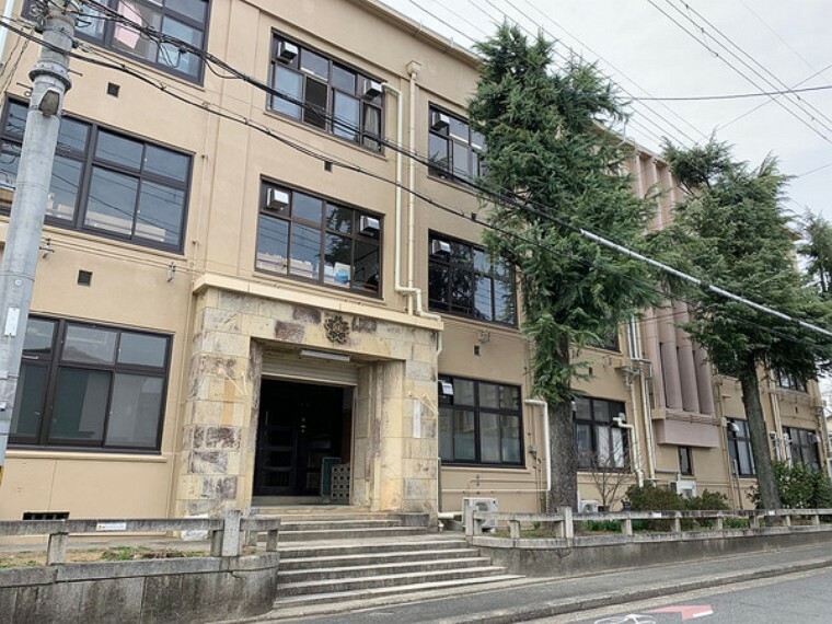 小学校 京都市立京極小学校