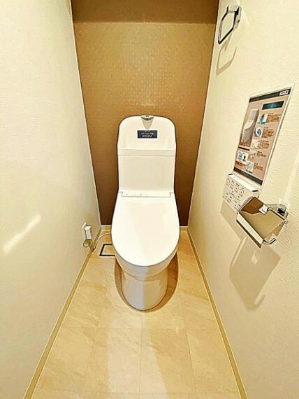 トイレ トイレには快適な温水清浄便座付。いつも使うトイレだからこそ、こだわりたいポイントですね。