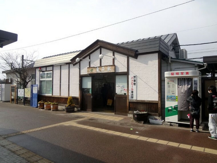 JR仙山線【愛子駅】バス停「二軒在家」乗車5分　徒歩8分　608m