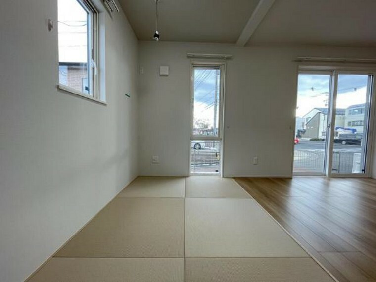和室 畳を敷き詰めた和室は、光や風をほどよく取り入れて快適に過ごすことができる空間。