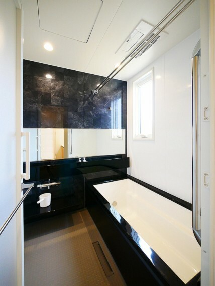 浴室 ゆっくりくつろげる浴室1618の浴室。一日の疲れを癒す空間です。