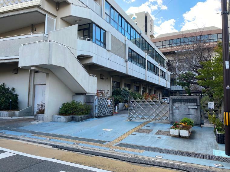 京都市立西陣中央小学校