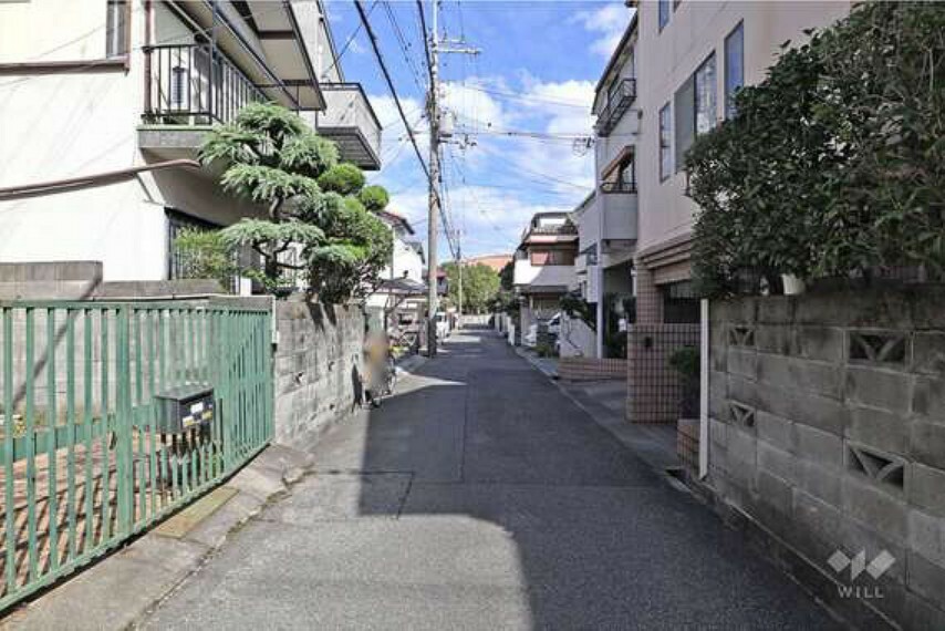 現況写真 周辺は閑静な住宅地。阪急「武庫之荘」駅までは、平坦地のため、自転車での移動かバスでのアクセスがスムーズです。