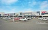ショッピングセンター 現地から1830m（最長）　イオンモール佐野新都市店　「お客様第一」を基本理念に掲げ、全国に幅広く展開している大型ショッピングセンターです。（令和4年5月23日撮影）