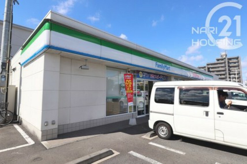 コンビニ 【コンビニエンスストア】ファミリーマート福生横田基地前店まで397m