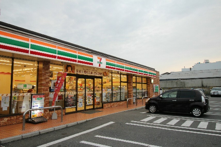 コンビニ セブンイレブン 下関彦島水門店