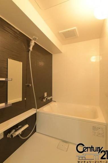 浴室 ■現地撮影写真■広々としたバスルームで1日の疲れを洗い流しましょう！