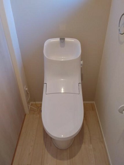 トイレ 【リフォーム済】トイレは新品に交換しました。直接肌に触れるトイレは新品が嬉しいですよね。