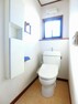 トイレ ■壁面収納のついた2階トイレ。ペーパー類等すっきり収納できます！