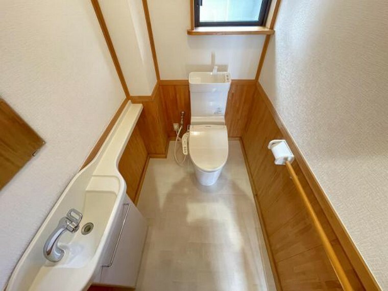 トイレ トイレ、洗面台が各階にあります