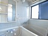 浴室 窓付き浴室はしっかり換気ができていつも清潔に、毎日のバスタイムが楽しみになります。 　【新座市野寺5丁目】