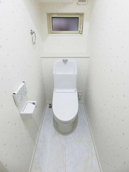 トイレ 1・2階のどちらのトイレにもウォシュレット付きで快適です。