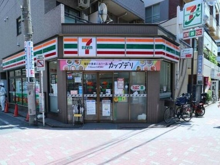 コンビニ セブンイレブン大田区大森駅南店　約110m