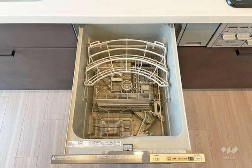 キッチン 食器洗乾燥機は日々の家事負担を軽減してくれます。［2023年2月3日撮影］