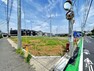 現況写真 小田急線「狛江」歩17分～18分です。現地周辺は、低層住居専用地域ならではの、長閑で落ち着いた住環境です。