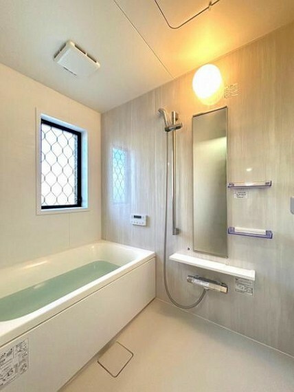 浴室 清潔感溢れるバスルームでゆったりと過ごす、リフレッシュ時間。