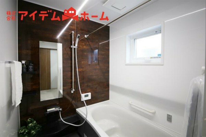 浴室 D棟 1坪タイプのバスルーム。 ゆったり足が伸ばせるので、毎日の疲れを癒やせます。