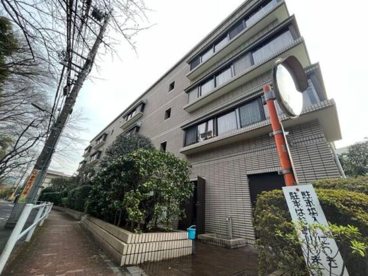 グランデイ田園調布 2階