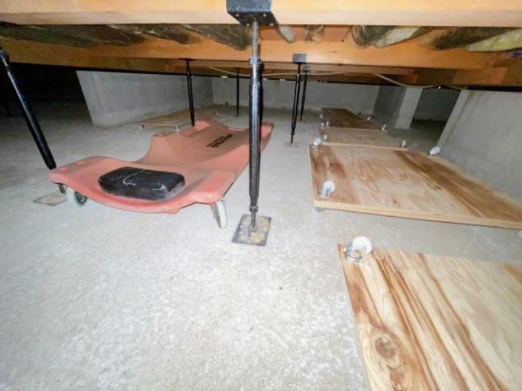 収納 《大型床下収納庫》収納ユニットを外して、大型の間口からコンクリート基礎の床下に収納することもできます。たっぷりの収納スペースがあるのは助かりますよね。
