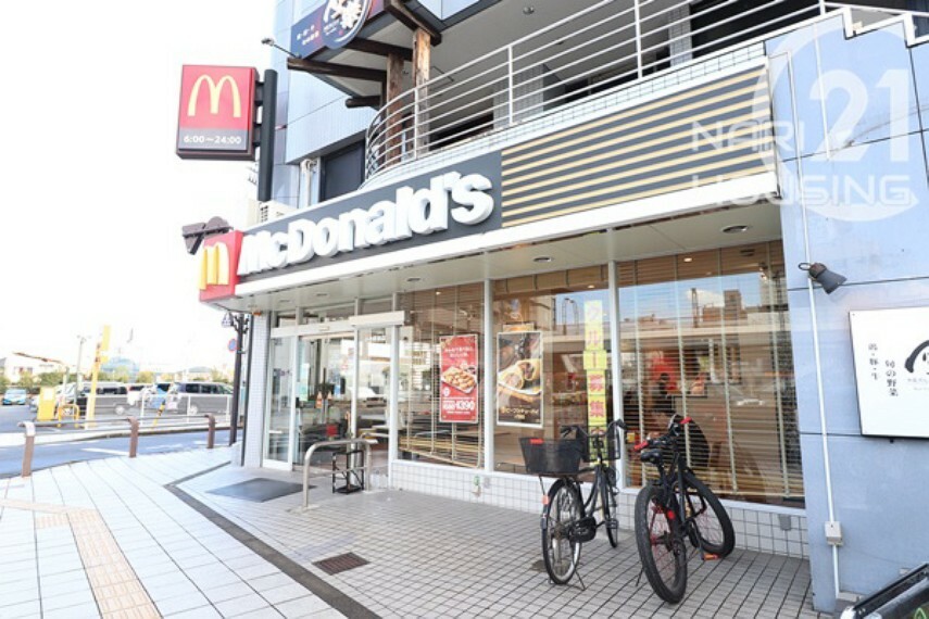 【ファーストフード】マクドナルド　小作駅前店まで696m