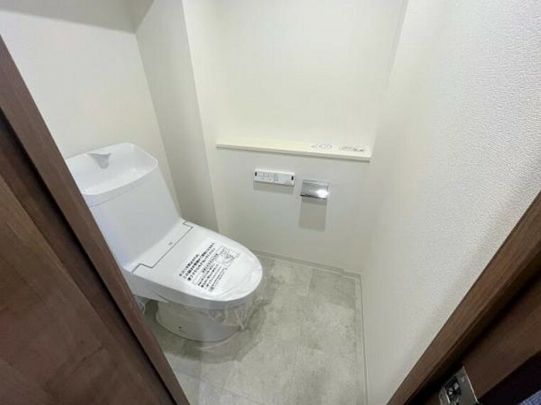 トイレ トイレを新規に交換いたしました。清潔な空間を快適に過ごしてください！