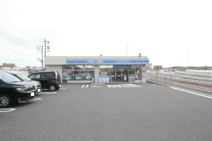 コンビニ ローソン 下関川中本町店