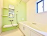 浴室 一日の疲れを癒すための心地よいバスタイムを演出する浴室はゆとりあるサイズを採用。美しく機能的な設備を採用しています。