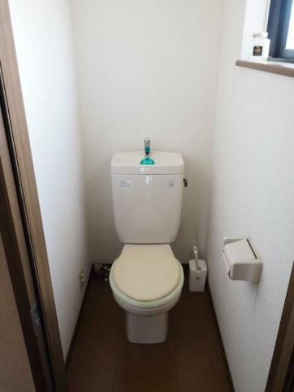 トイレ トイレは1階2階の2ヶ所に完備！