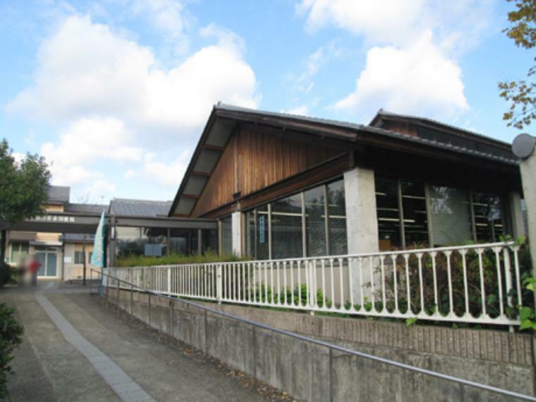 京都市岩倉図書館