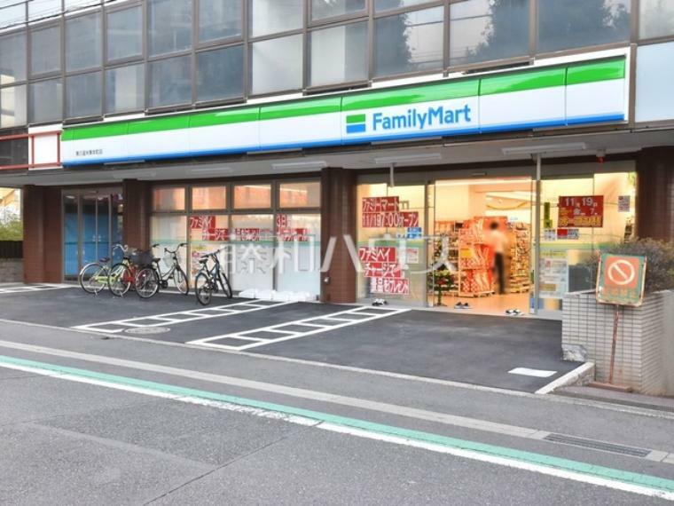 コンビニ ファミリーマート　東久留米東本町店