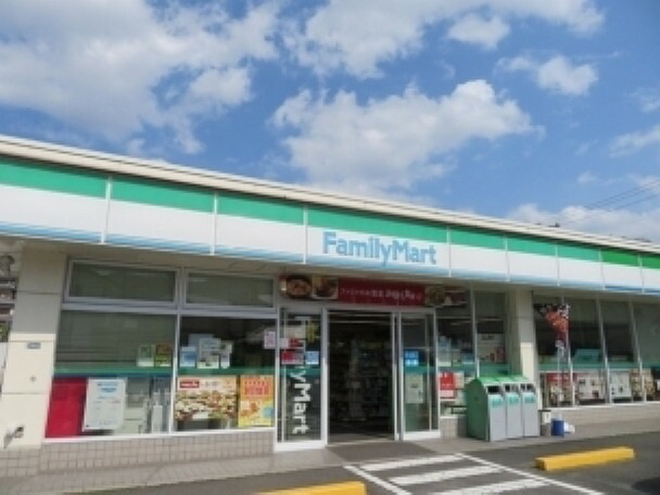 ファミリーマート岩国平田店（約1,500m）