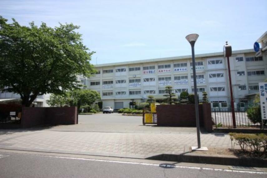 中学校 【中学校】伊勢崎市立第一中学校まで456m