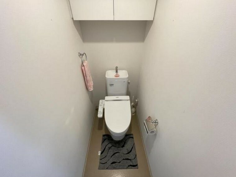 トイレ 紙資源の節約にもなる温水洗浄便座付トイレ