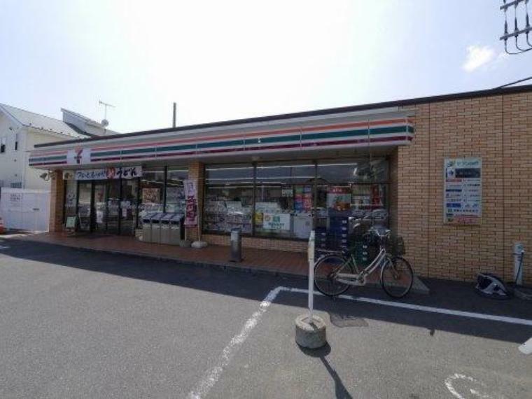 コンビニ セブンイレブン藤沢片瀬山店