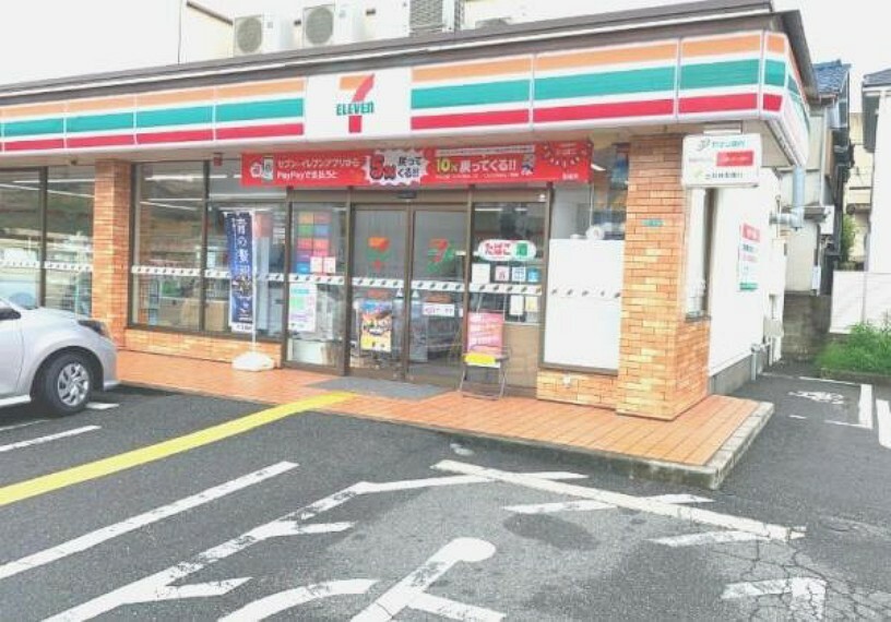 コンビニ セブンイレブン堺堀上緑町店