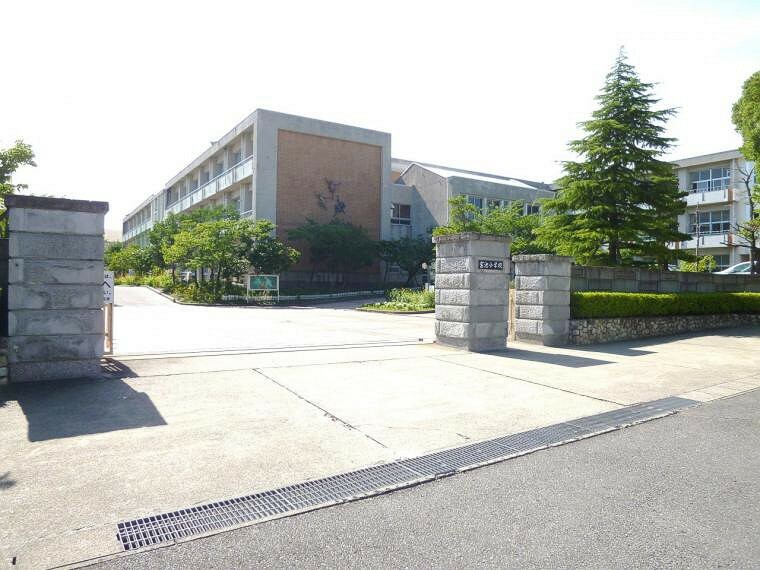 小学校 半田市立宮池小学校