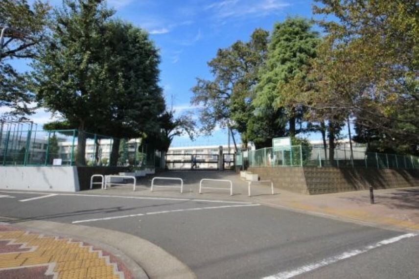 小学校 【小学校】練馬区立大泉第一小学校まで185m