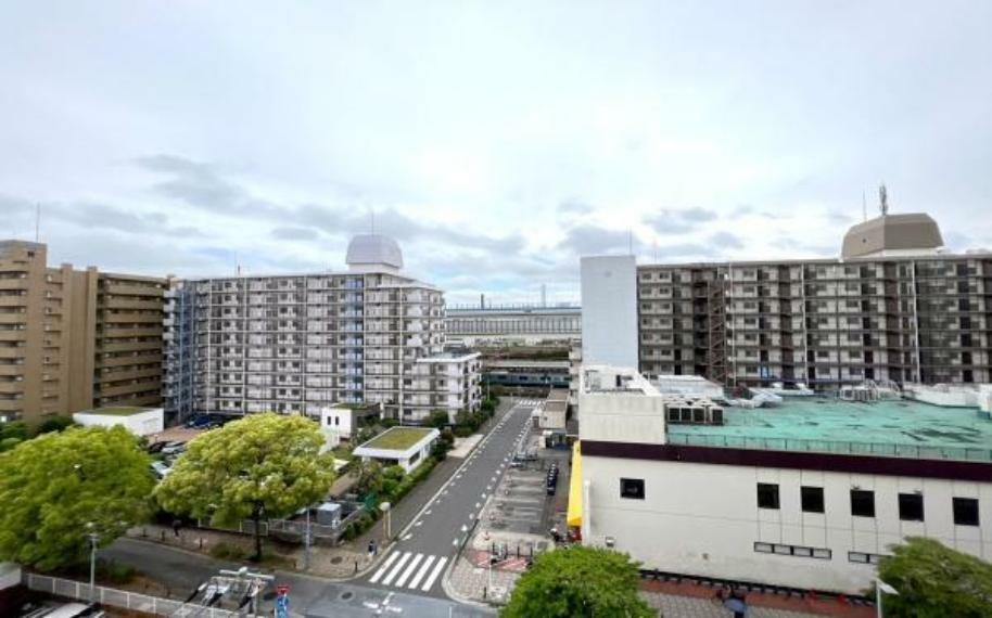 眺望 青い空と白い雲、気分が晴れる場所がここにあります。