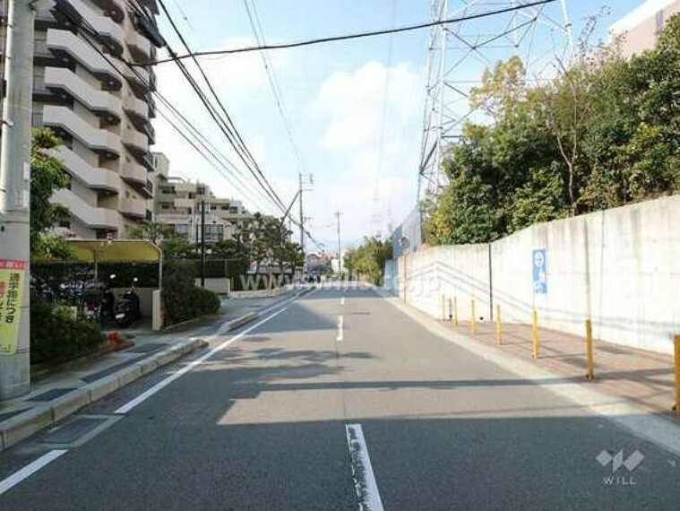 現況写真 敷地北側の前面道路